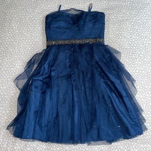 Le chateau mini dress